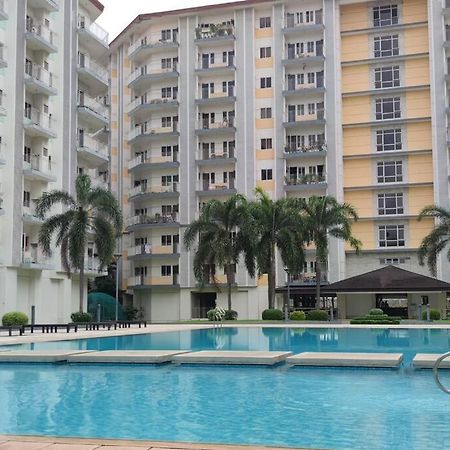 Cherolds Place Lovely 1 Bedroom Condo With Balcony 마닐라 외부 사진